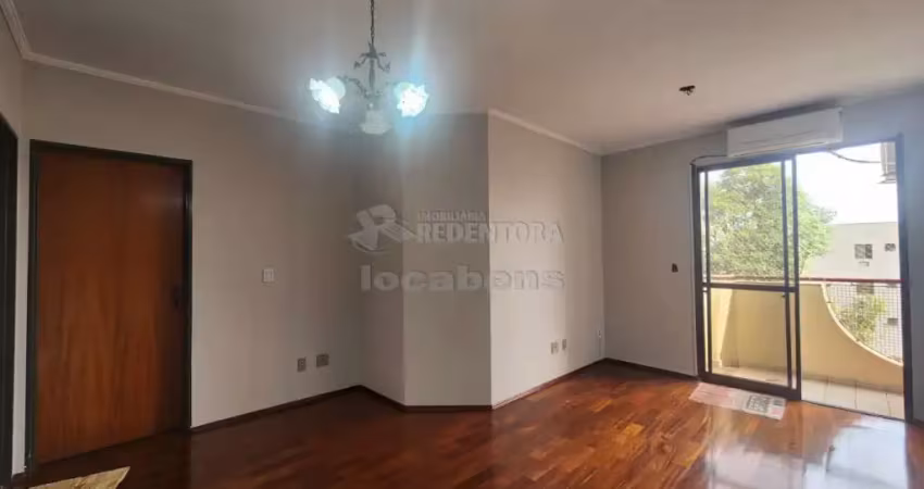 Bairro vila itália apartamento com 03 dormitórios, 02 vagas de garagem.