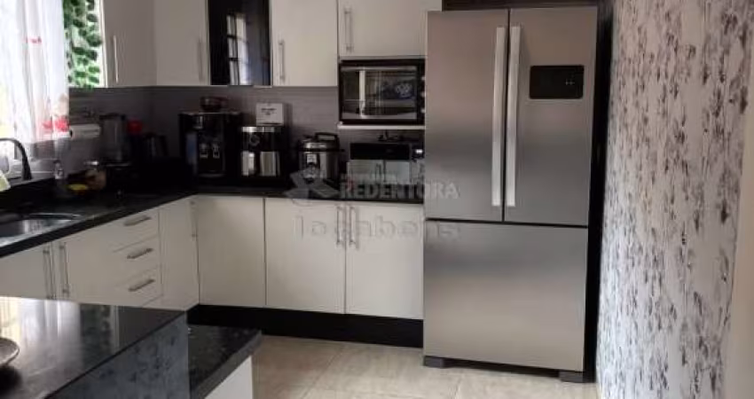 Ótima Casa Residencial para Venda - 2 Dormitórios / São Deocleciano