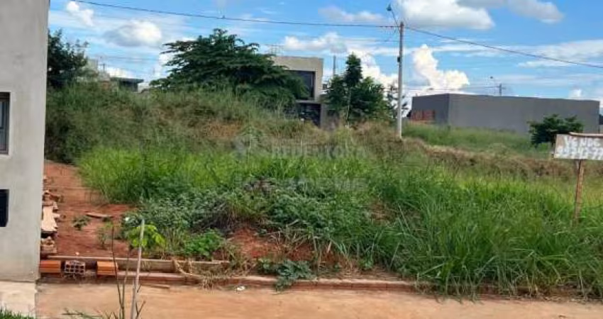 Terreno Padrão com 200m² - Residencial Setsull 2