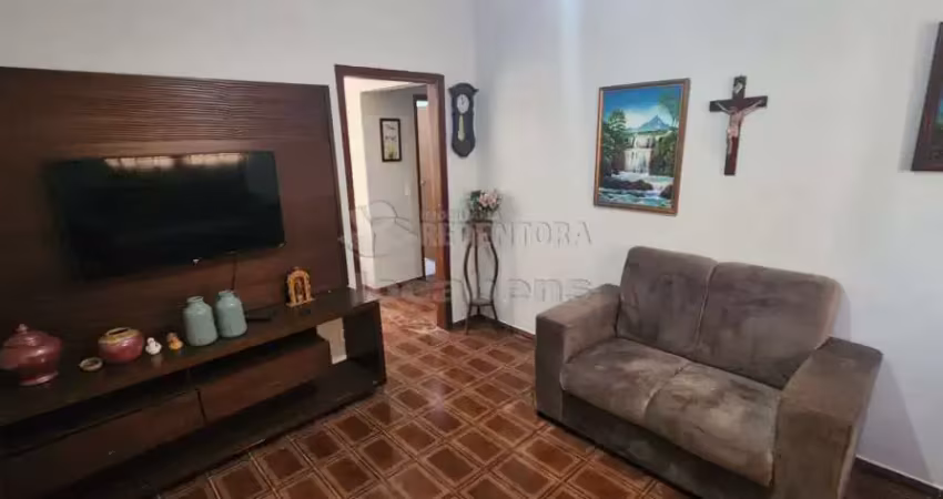 Vila São Pedro - Casa mobiliada 02 dormitórios com armário embutido e cama