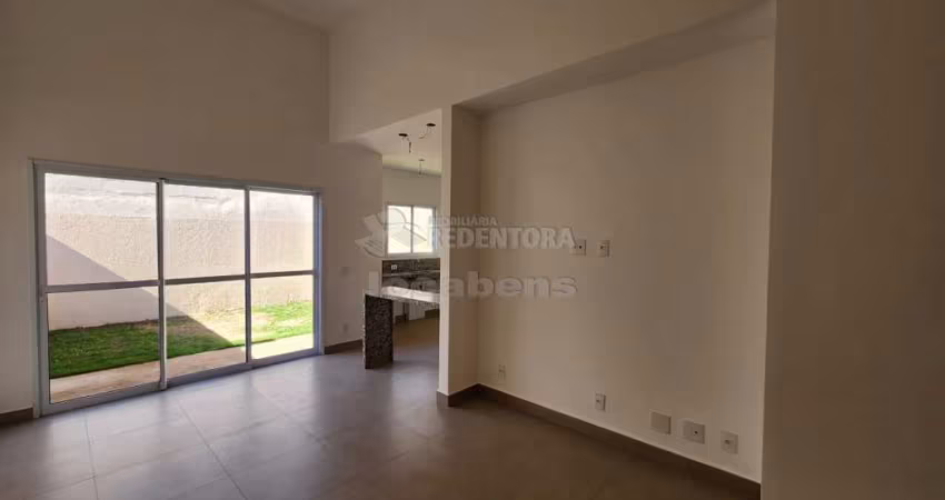 Raízes Imperial Casa com 02 dormitórios, 02 vagas de garagem.