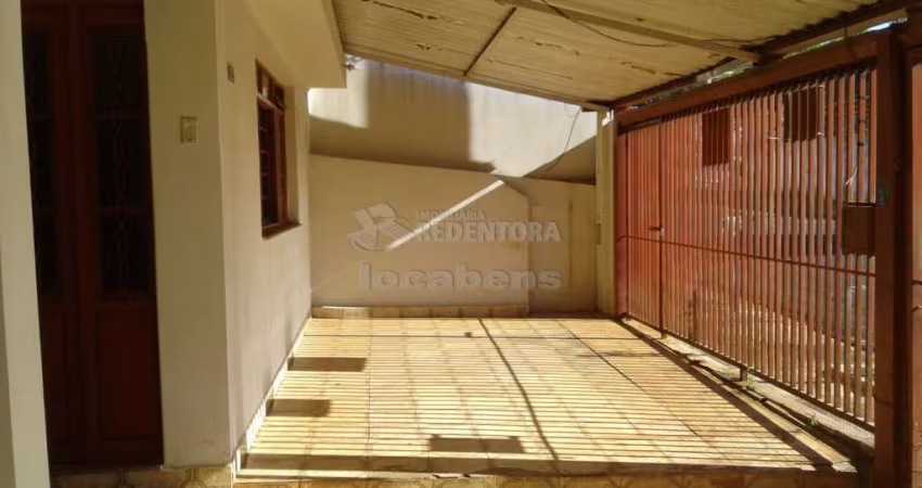 Jardim Paulista - Casa com 4 dormitórios, mais uma edicula com 1 dormitório e 3 cômodos, forro em Laje, Piscina
