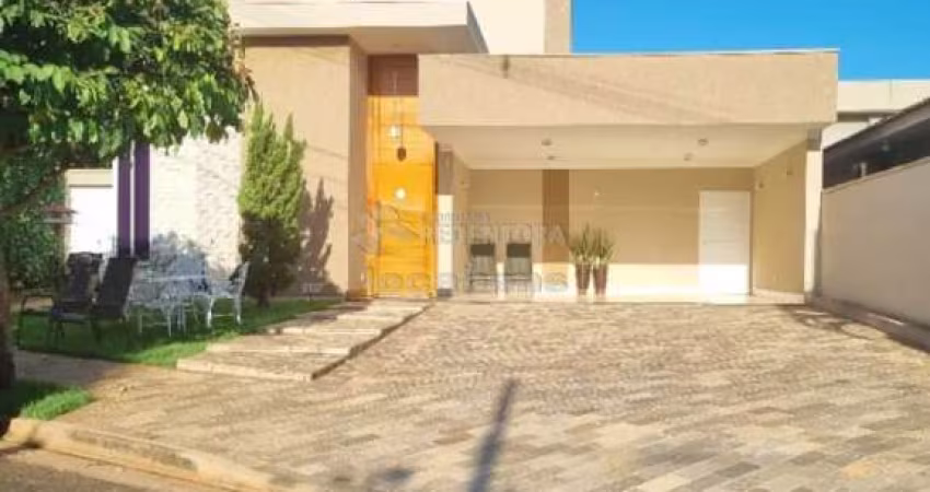 Excelente Casa em Condomínio para Venda - 3 Dormitórios / Residencial Gaivota I