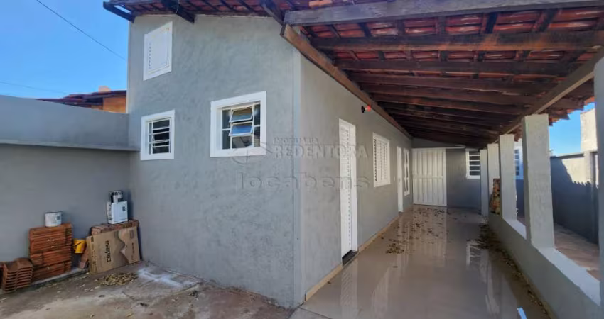 Ótima Casa Residencial para Locação - 1 Dormitório / Jardim Simões