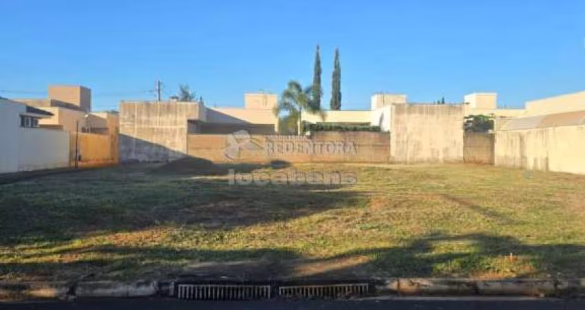 Terreno no Condomínio Quinta da Mata de 300,00 m²