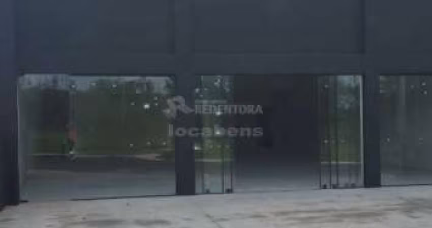 Salão comercial de 220 m² no bairro Parque Residencial da Fraternidade II.