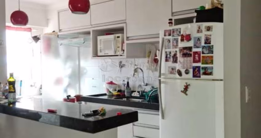 Apartamento de  2 dormitórios com armários embutidos no bairro Residencial Jardim Vetorasso