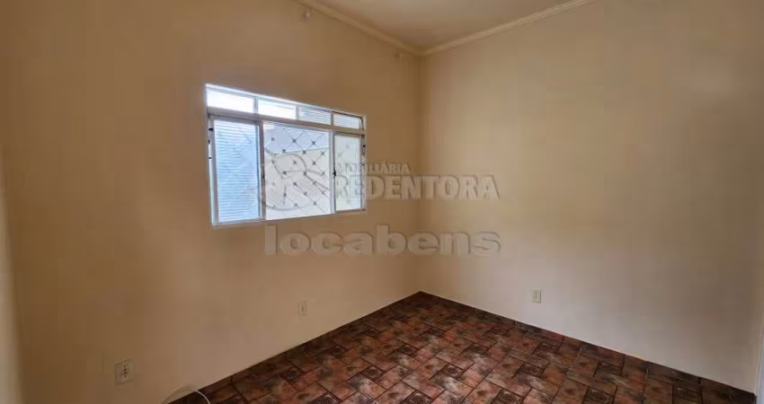 Casa com 2 dormitórios Locação no Jardim Arroyo