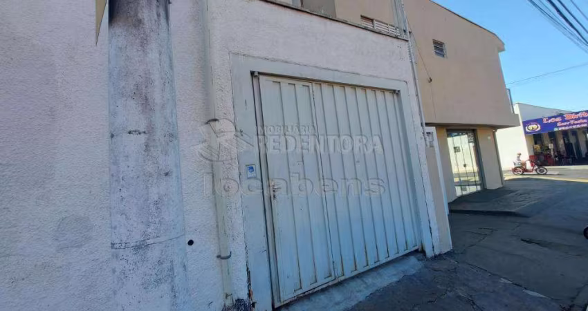 Casa no São Judas Tadeu com 01 dormitório