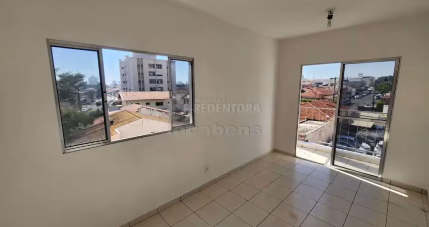 Bosque da saúde apartamento com 01 dormitório e 01 vaga de garagem.