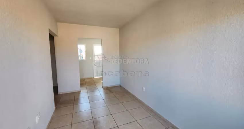 Egydio zani casa de 2 dormitórios com 02 vagas de garagem.