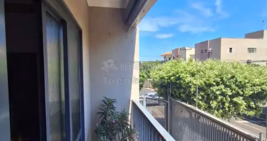 Apto na região da anchieta - dista 2 quadras da philadelpho, sombra 3 dorms, com 1 apto, sala com sacada, 2 vagas