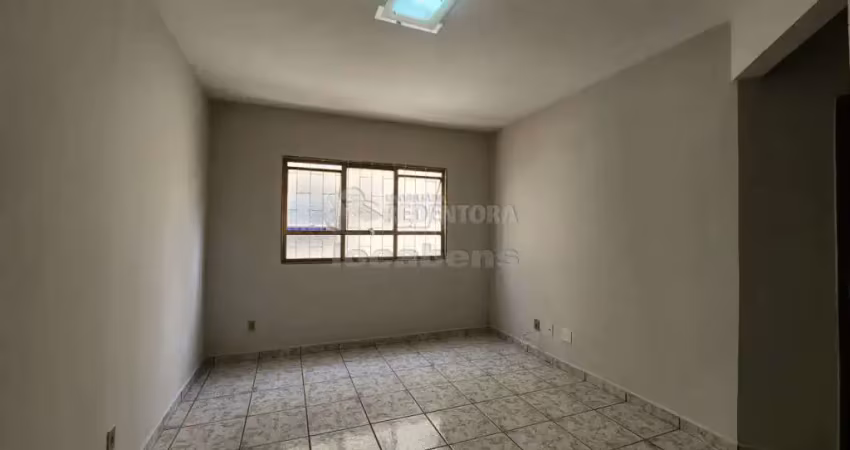 Apartamento vila são manoel de 02 dormitórios e 01 vaga de garagem edifício piovan.