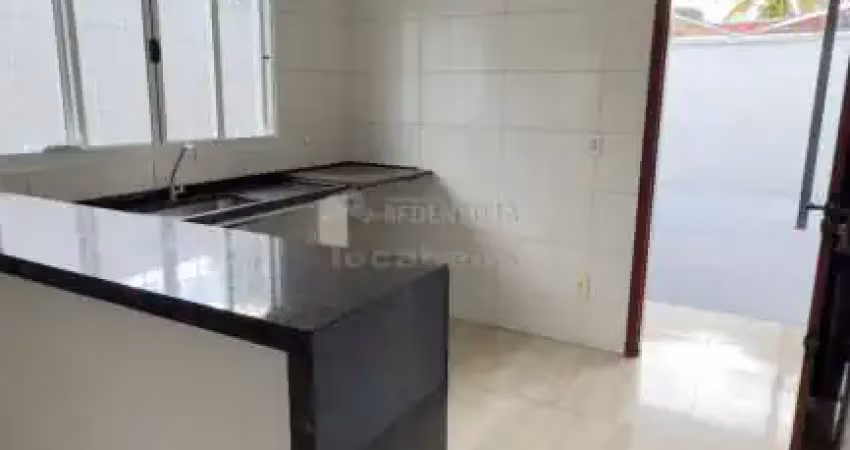 Casa 02 dormitórios,  02 vagas de garagem no bairro residencial são thomaz.