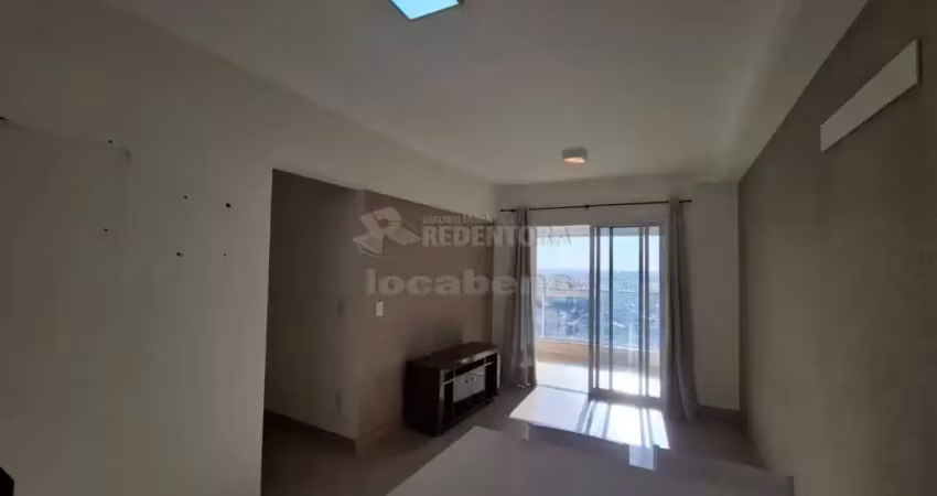 Apartamento 02 dormitórios, 02 vaga de garagem no bairro jardim.