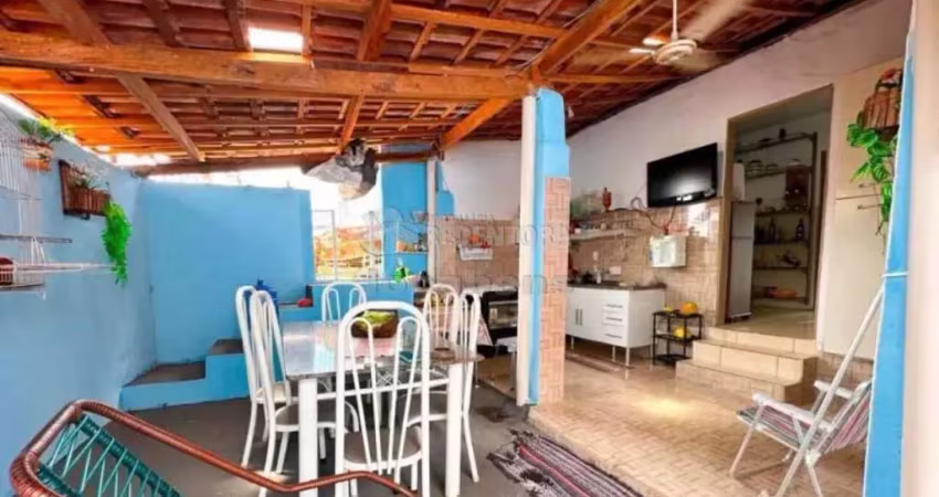 Jardim estrela - casa em terreno de 372 m² com 2 dorms, sendo 1 tipo apto, sala, coz, wc, 2 vagas, ótimo local