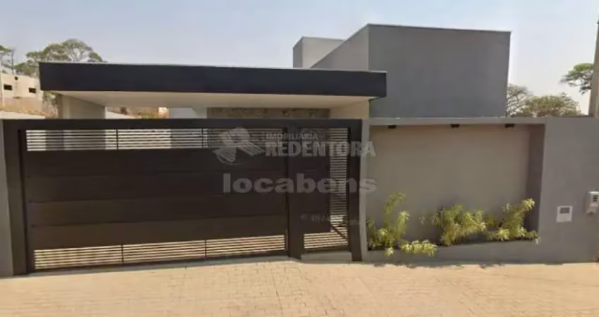 Casa nova - piscina - terreno com 300m² - estuda permuta