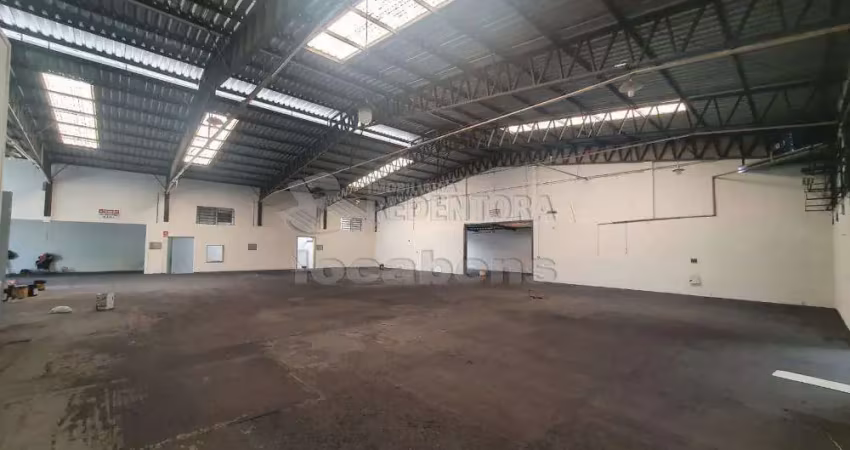 Barracão para locação e venda no centenário da emancipação com 700 m²