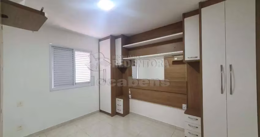Apartamento com 02 dormitórios, 01 vaga de garagem no bairro santos dumont.