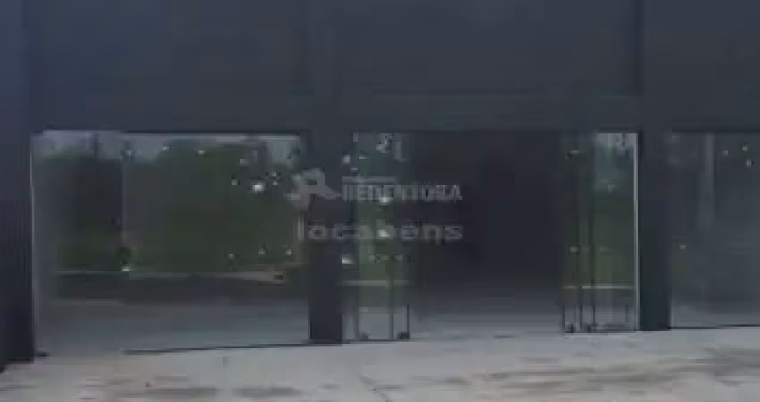 Salão comercial de 220 m² no bairro parque residencial da fraternidade ii.