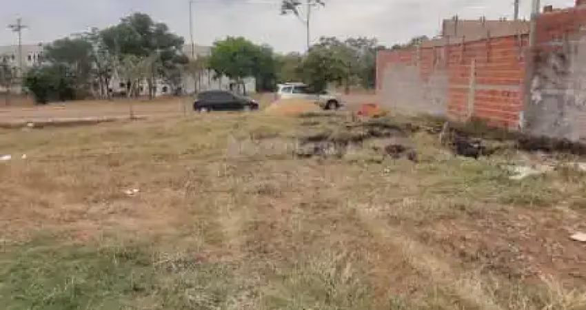Venda: terreno residencial de 200,00m² no parque das aroeiras ii