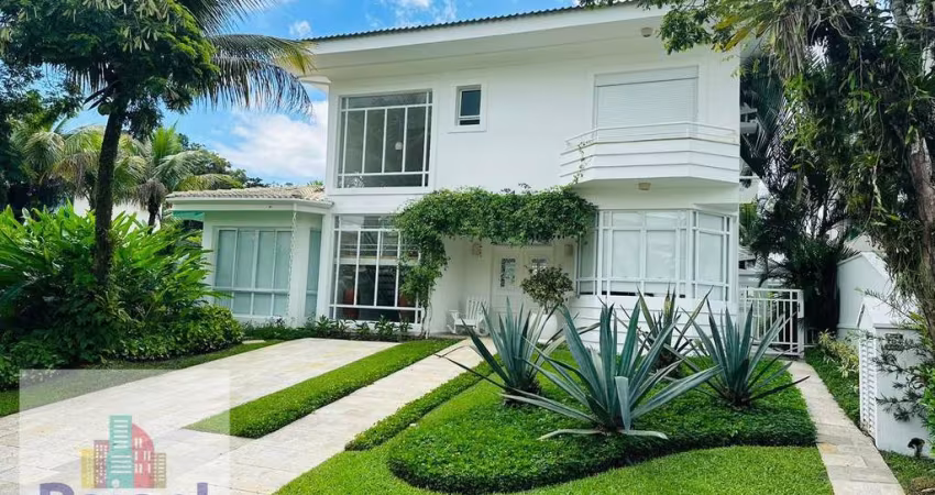 Casa de Condomínio em Hanga Roa - Bertioga, SP