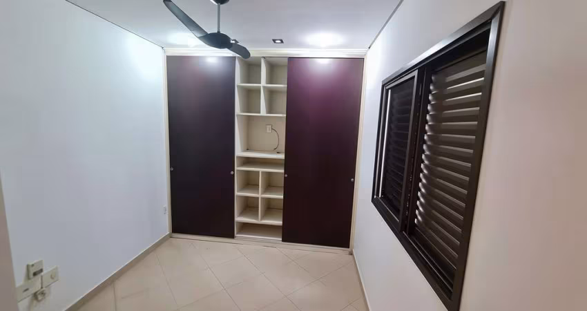 Casa à Venda em Aparecida - Santos: 4 Dorms, 185m² por R$1,3M