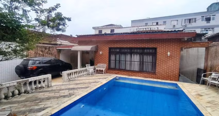 Casa com piscina no Jardim Independência