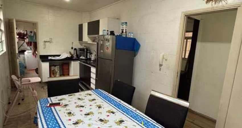 PRÓXIMO A PRAIA! Apartamento 3 Dormitórios em Santos