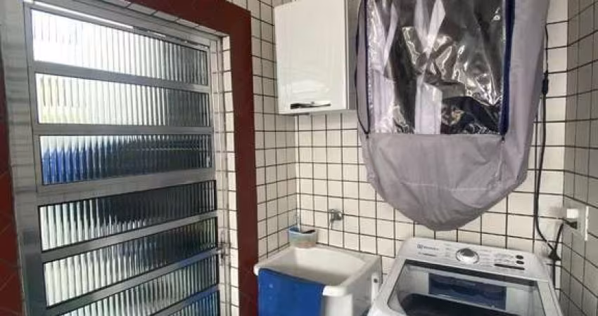 Casa Vila Cascatinha, São Vicente, 2 dormitórios por R$ 340