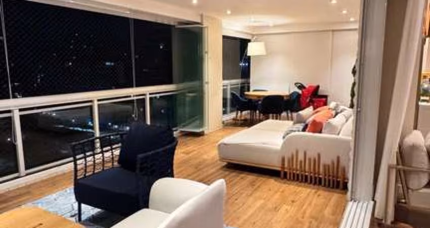 Luxuoso Apartamento em Santos: 4 Suítes e 324m² por R$6M