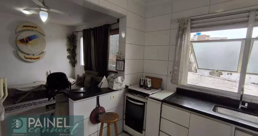 Casa à Venda em Estuário - Santos: 2 Suítes, 105m² por R$485k