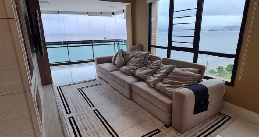 Luxuosa Cobertura em Aparecida - Santos: 431m², 3 Suítes