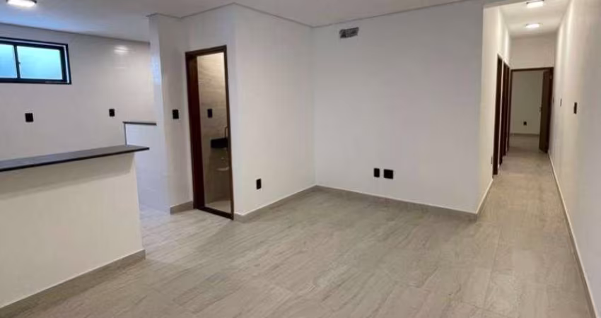 Casa à Venda em Vila Belmiro - Santos: 3 Dorms, 99m² por R$760k