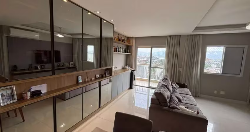 Venda de Apartamento em Macuco - Santos: 2 Dormitórios, 81m²