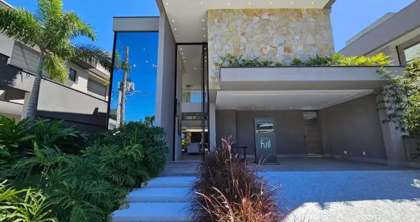 Luxuosa Casa em Golf Club Riviera, Bertioga - 6 Suítes à Venda