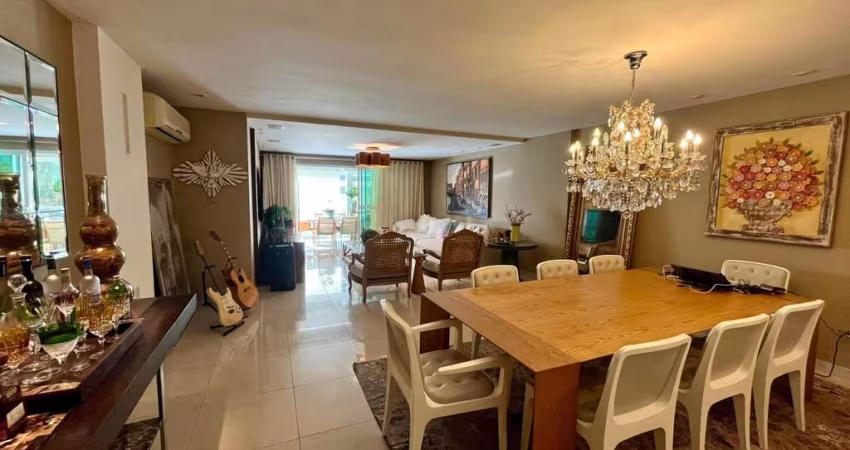 Luxuoso Apartamento 222m² em Aparecida, Santos - R$3.200.000