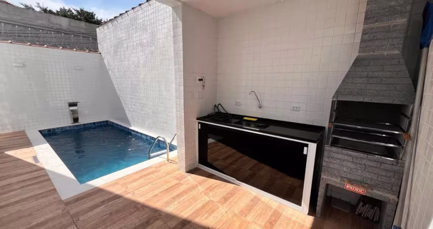 Santos Aparecida Sobreposta Baixa com Piscina