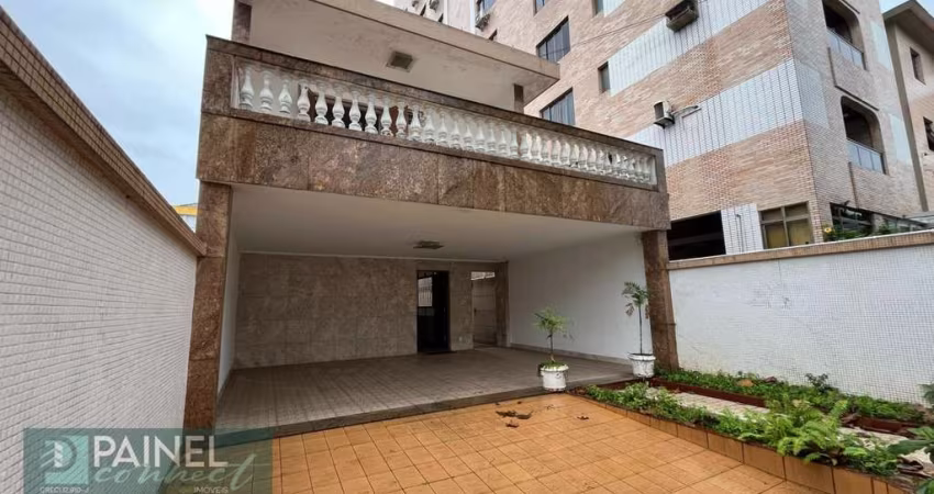 SOBRADO com 295m² na APARECIDA