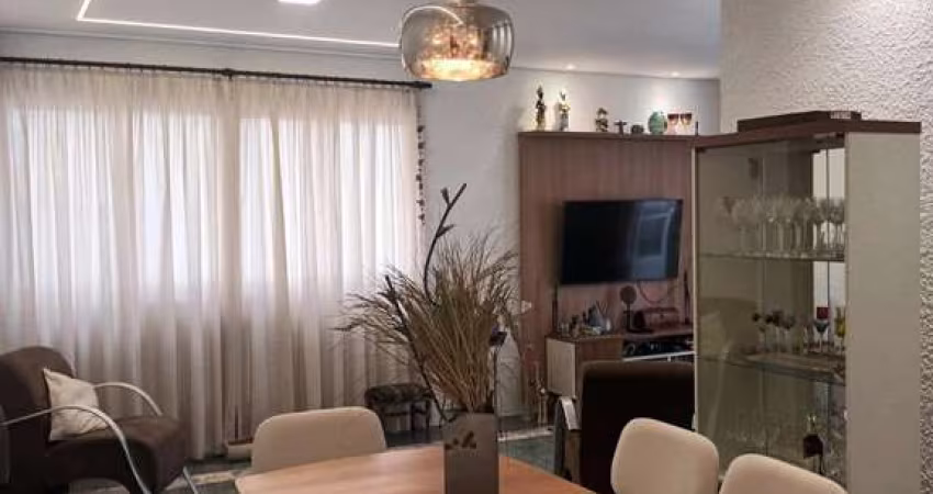 &lt;p&gt;Descubra o seu novo lar no coração de São Vicente! Este encantador apartamento de 140m², localizado no Centro, oferece uma combinação perfeita de conforto e praticidade. Com 3 dormitórios e 2