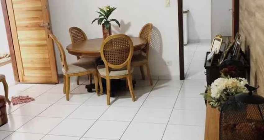 CASA EM MACUCO 300m², EDÍCULA REFORMADA E ESPAÇO P/ PISCINA!