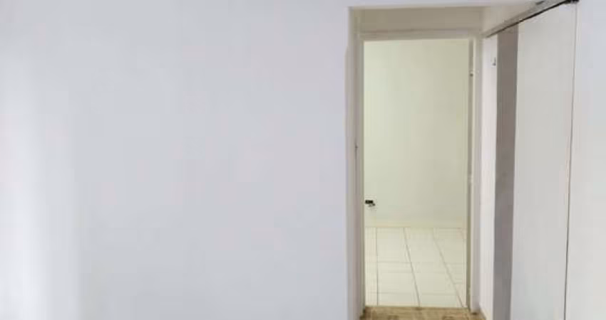 Sala Comercial no Centro de São Vicente - 45m², 1 Dorm, 1 Banheiro