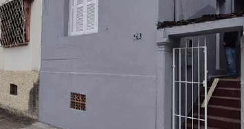 Casa em Santos: 2 Dormitórios e 86m² -  LOCAÇÃO 2300