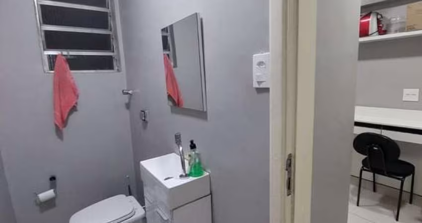 Excelente Sala Comercial no Centro de Santos - Localização Privilegiada!