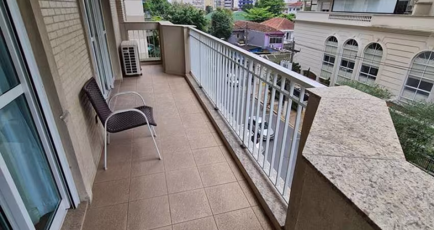 Aluguel de Apartamento em Boqueirão - Santos: 3 Suítes, 158m²