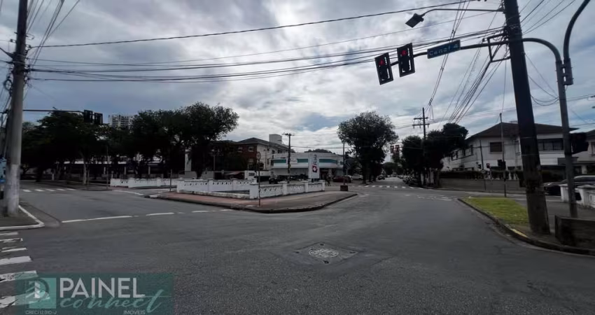 Casa Comercial para Locação em Macuco - Santos por R$ 15.000