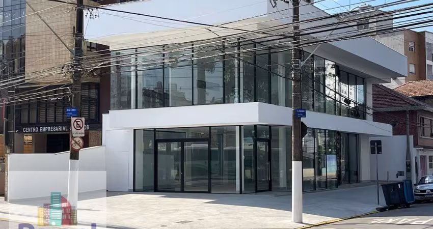 Casa Comercial em Gonzaga  -  Santos