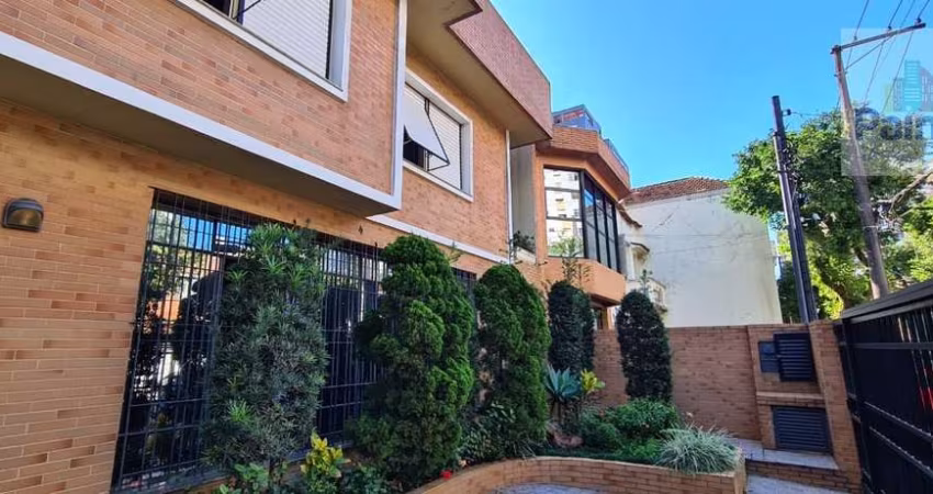 Casa Comercial em Gonzaga  -  Santos