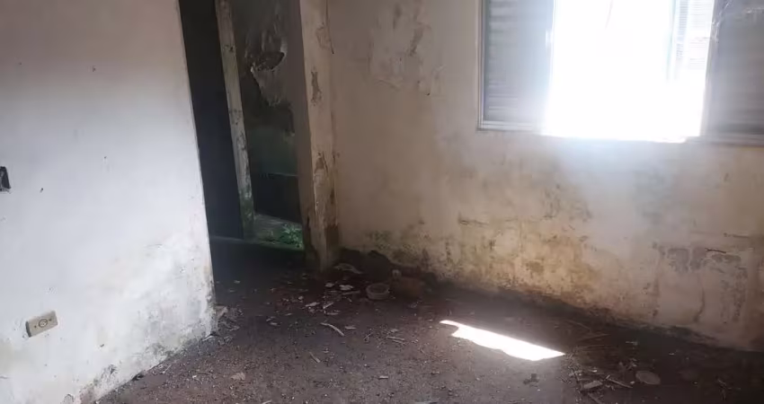 Casa para construir e aceita permuta  - 235m² - 200.000