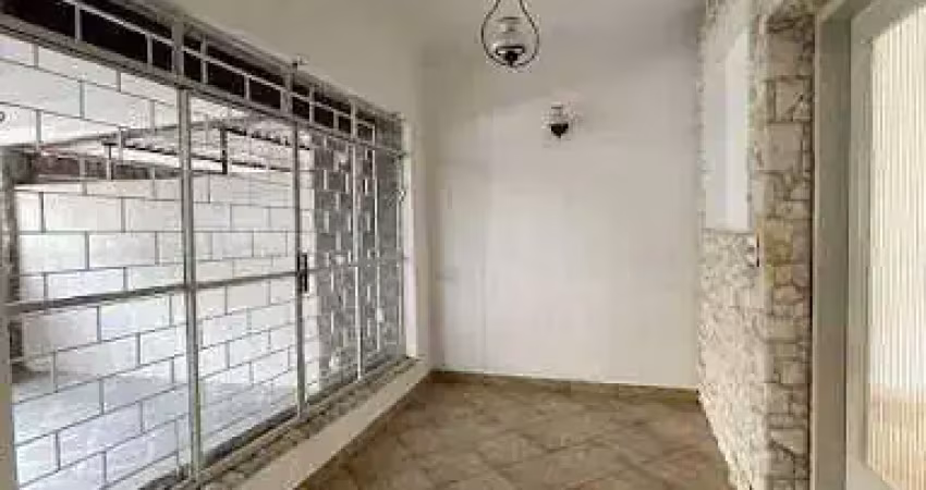 Casa com 4 quartos para alugar na Rua Dr. Armando Sales de Oliveira, 332, Vila Valença, São Vicente